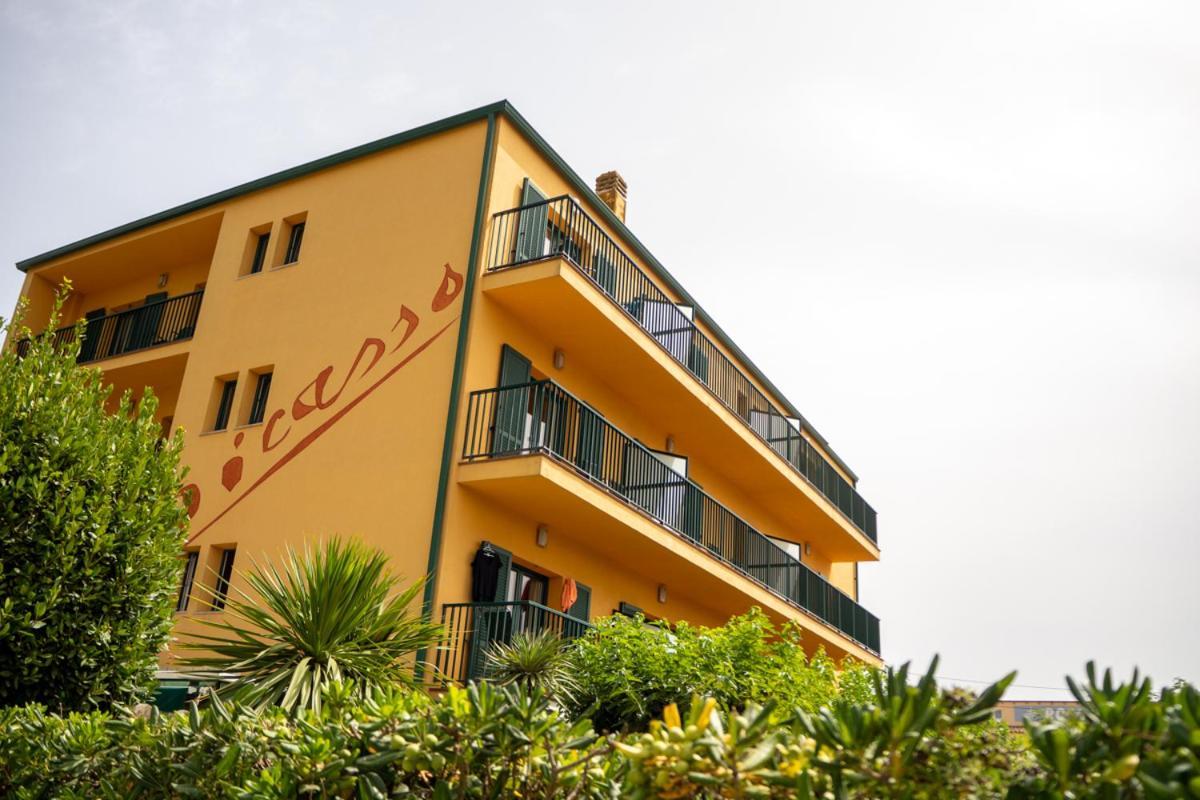 Hotel Picasso Турруеля-да-Монґрі Екстер'єр фото